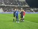 L'arbitre et les capitaines décident si la rencontre aura lieu.