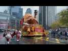 A New York, la parade de Thanksgiving défile sous une pluie battante