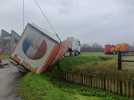 Aire-sur-la-Lys : la remorque d'un camion glisse dans le fossé route d'Hazebrouck