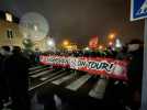 VIDÉO. Avant d'affronter Brest, environ 600 supporters du PSV Eindhoven dans les rues de Guingamp