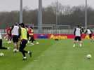 Khusanov et Danso à l'entraînement du RC Lens