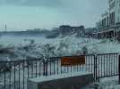 La tempête Darragh recouvre Biarritz d'une épaisse couche d'écume