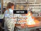 C'est la seule femme fondeuse de cette usine d'aluminium