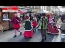 VIDÉO. Le traîneau du Père Noël et ses lutins défilent dans les rues de Pontivy