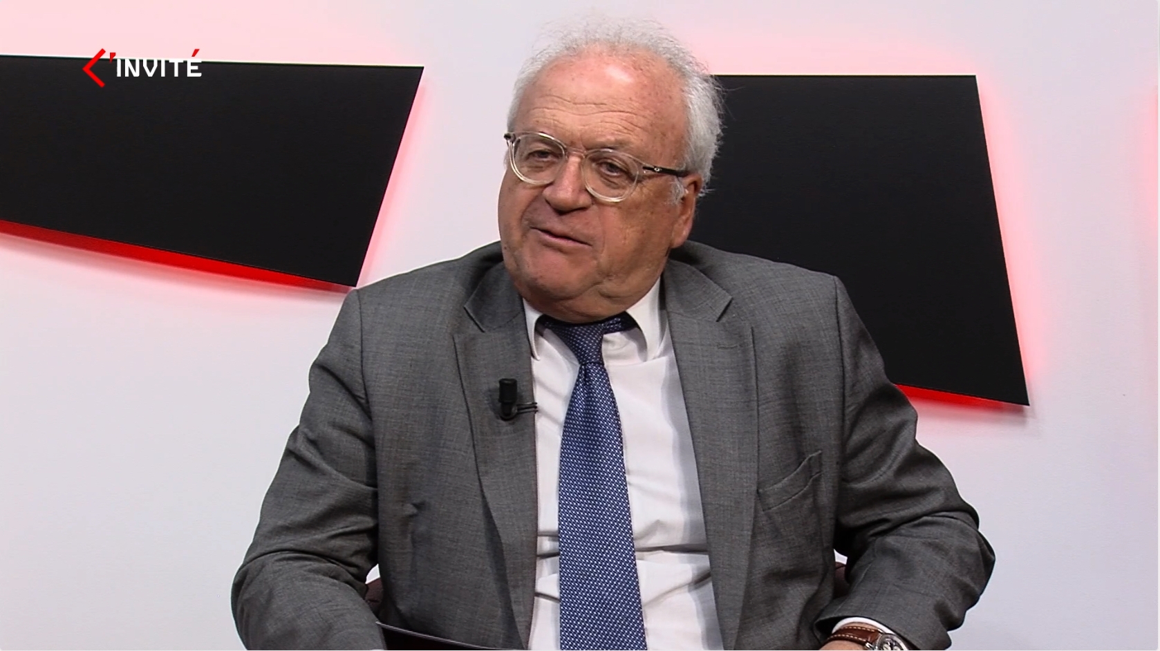 L’Invité - Le colonel Peer de Jong : « Pour Poutine, l’Otan est devenue
