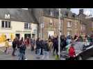 VIDÉO. 500 manifestants contre les serres à tomates dans le sud-Manche