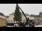 Installation du sapin de Noël d'Arlon