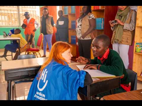 VIDEO : Axelle Red, ambassadrice de Handicap International, en visite au Rwanda