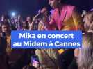 Mika met le feu en concert à Cannes