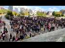 Les manifestants arrivent aux Guillemins