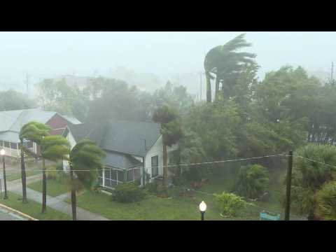 Hurricane Ian nears landfall in southwest Florida