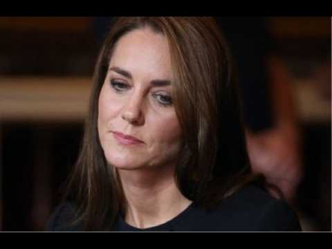VIDEO : Kate Middleton persuade qu?Elisabeth II a envoy des signes depuis sa mort