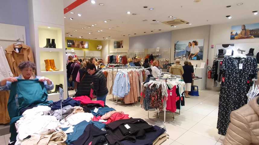 Jacadi Chaine Magasin Vetement Crise De L'habillement Kiabi