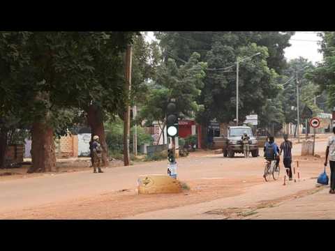 Burkina Faso: soldiers block the roads in the capital after gunfire heard