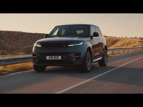 2023 Range Rover Autobiography P510e in Verasine Blue Driving Video