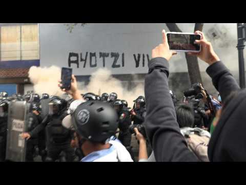 Mexico: Clashes erupt on anniversary of disappearance of 43 students