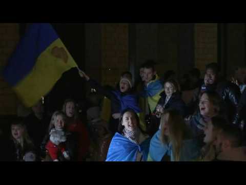 Celebrations on Kyiv's Maidan square after Ukraine enters Kherson