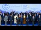COP 27: Family photo of the heads of state and government