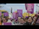 Violences sexistes: des milliers de personnes manifestent à Paris