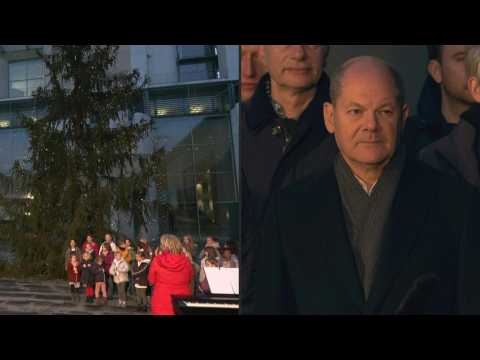 Olaf Scholz inaugurates the Chancellery's Christmas tree