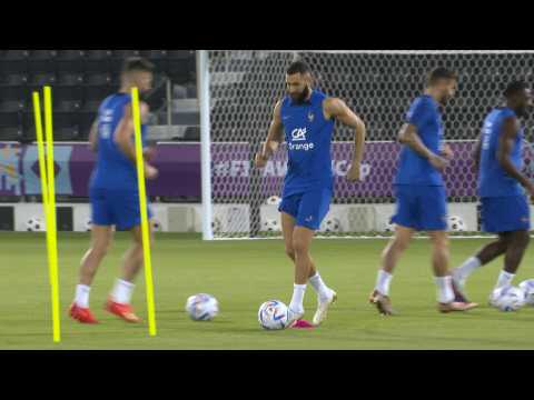 Benzema trains before injury forces him out of French World Cup squad