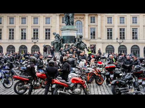 Reims, les motards manifestent contre le contrôle technique