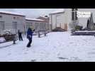 Bataille de boules de neige dans le centre de Machecoul