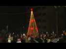 A Gaza, les Palestiniens célèbrent l'illumination du sapin de Noël