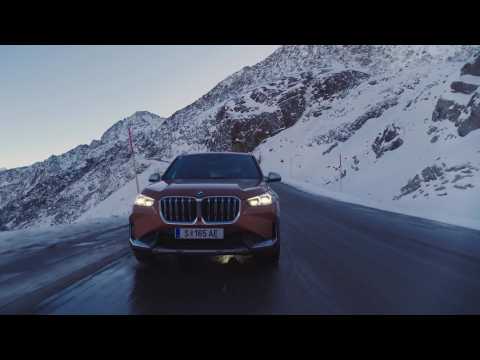 The new BMW X1 Sölden Trailer