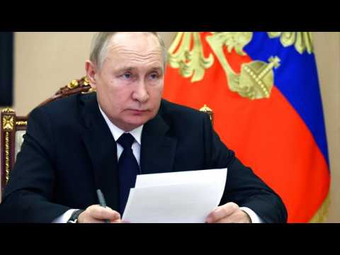 Vladimir Putin says there will be no limits on Ukraine war spending