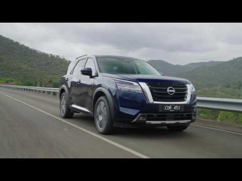 The new Nissan Pathfinder in Blue Driving Video