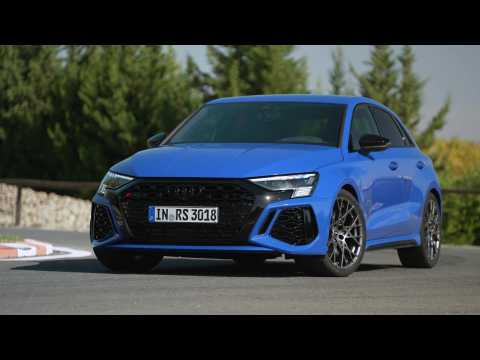 Audi RS 3 Sportback performance edition Exterior Design in Nogaro Blu