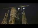 La Sagrada Familia de Barcelone illumine ses deux nouvelles tours