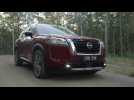 The new Nissan Pathfinder in Red Driving Video