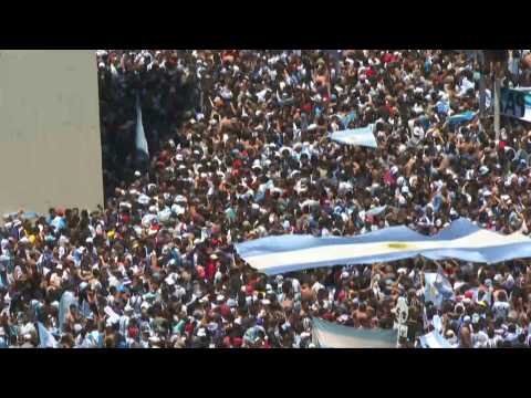Thousands of Argentina fans await victory parade in Buenos Aires