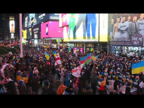 US: Demonstrators gather in Times Square to mark Ukraine war anniversary