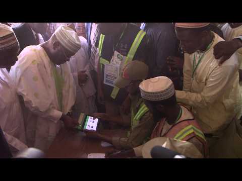 Nigerian presidential candidate Atiku Abubakar casts his vote in Yola