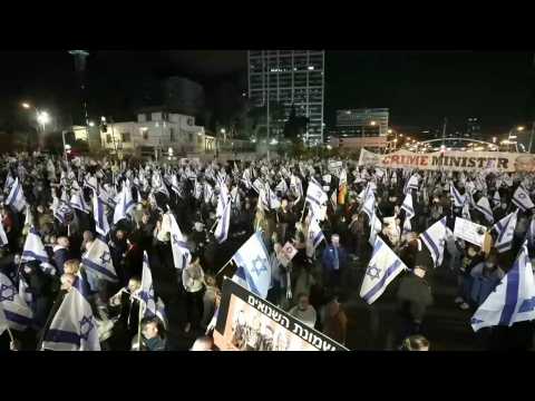 Israelis rally for 8th week against hard-right govt judicial reform