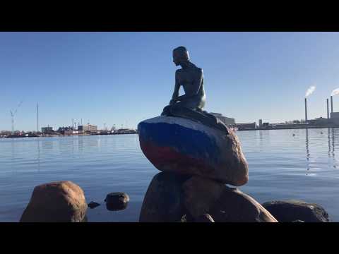 Little Mermaid vandalised with Russian flag in Copenhagen