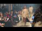 Semaine de la mode: cuissardes sexy et ambiance festive chez Isabel Marant
