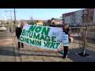 Manifestation au Tréport des opposants au bitumage du chemin vert du Petit-Caux