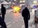 Voiture renversées, heurts, fumigènes : la situation dérape dans le centre de Bruxelles en marge de Belgique-Maroc