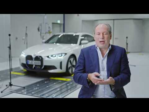 BMW IconicSounds Electric at CES 2022 - Hans Zimmer i4 and iX Iconic Sounds