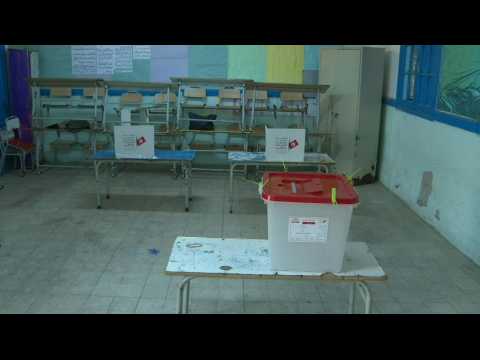 Polls open for second round of Tunisia legislative elections