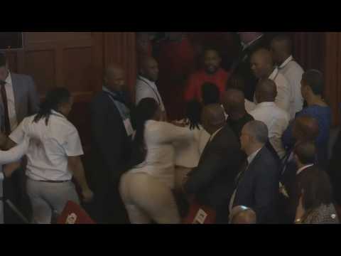 South Africa: protesters breach parliament to demand Ramaphosa resignation