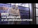 Présentation d'une sculpture d'Aristide Croisy au musée de l'Ardenne