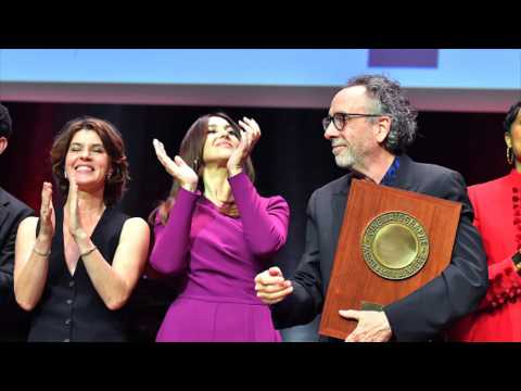 VIDEO : Tim Burton en couple avec Monica Bellucci