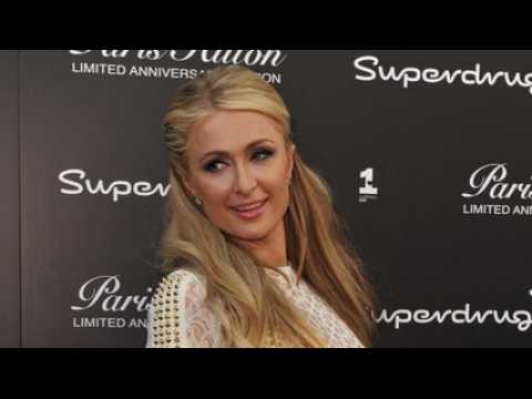 VIDEO : Paris Hilton : deux premires photos de son fils Phoenix dvoiles