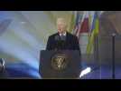 Le président américain Biden déclare à la foule de Varsovie que l'Ukraine est 