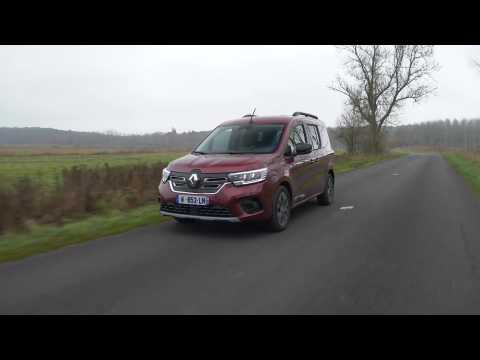 All-new Renault Kangoo E-Tech electric in Red Driving Video